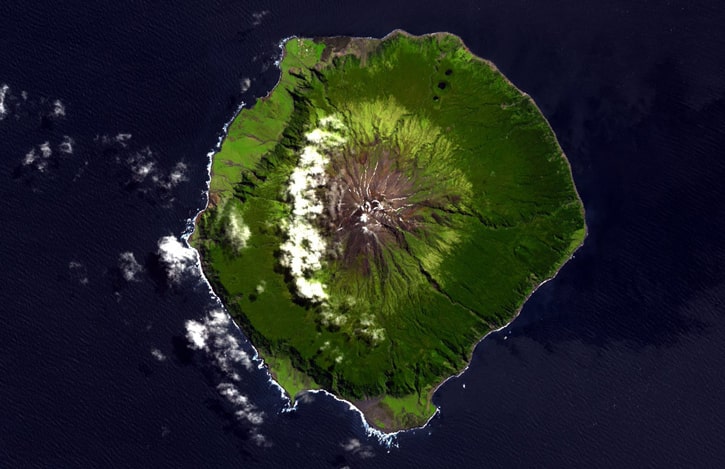 Самый удаленный остров на Земле: Тристан-да-Кунья