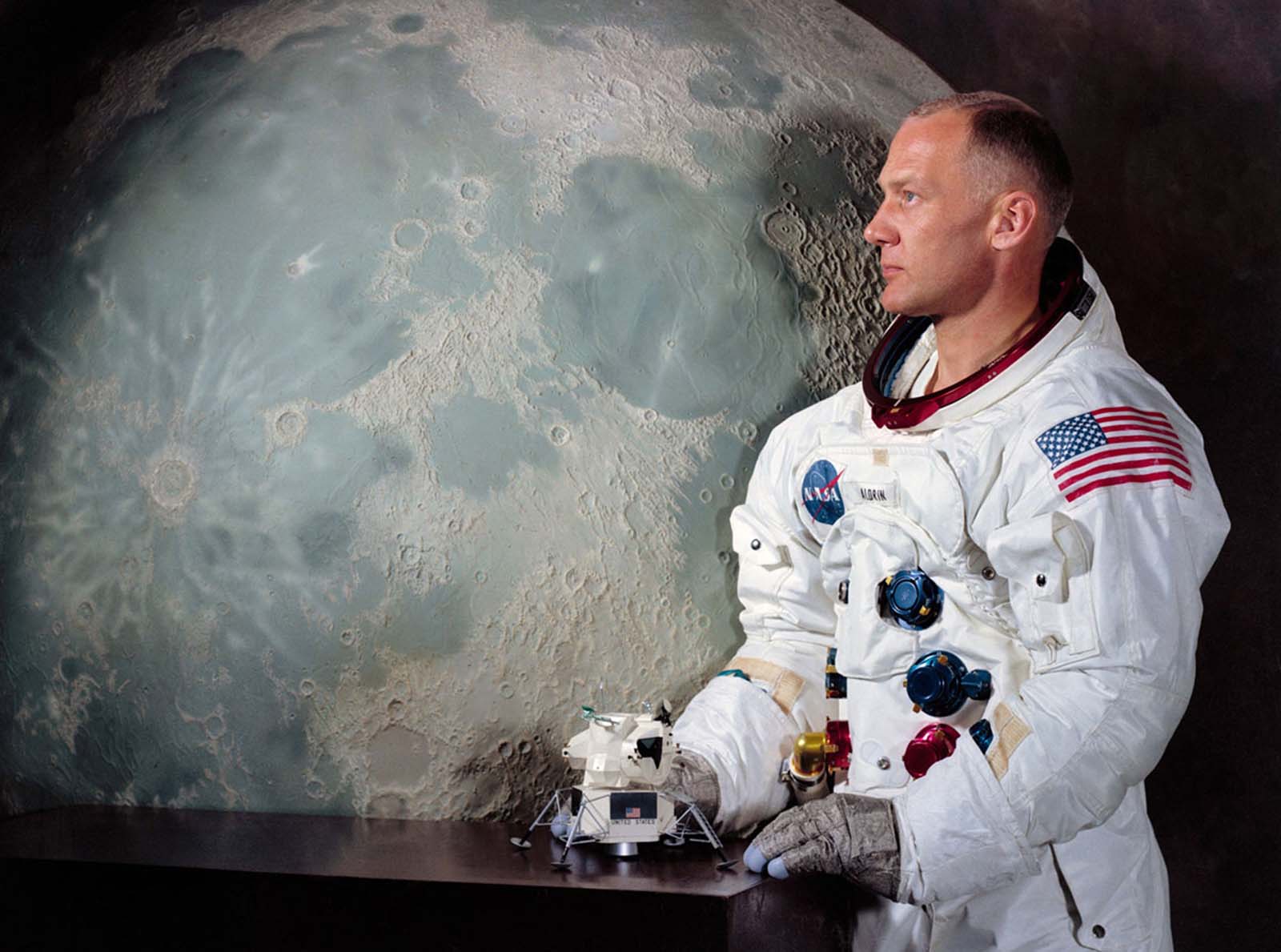 Официальный портрет Аполлона-11