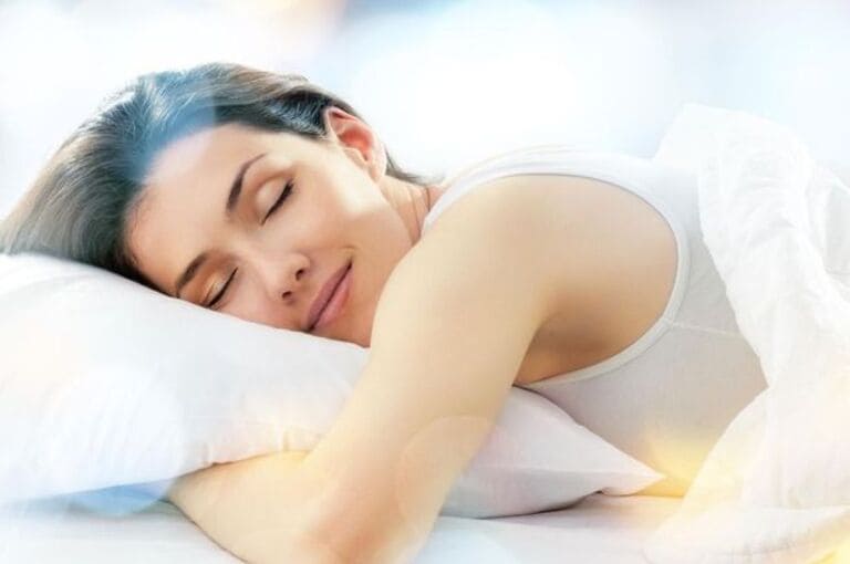 Подробнее о статье Как заснуть в жаркую погоду — главные советы, как справиться с жарой ночью