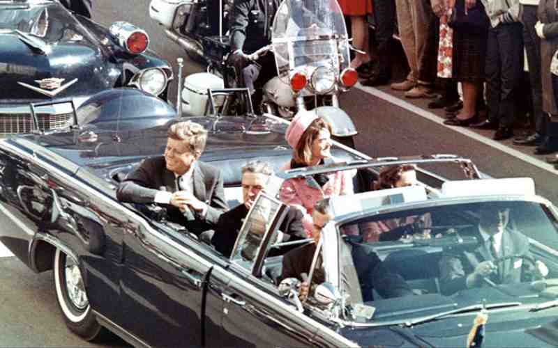 Read more about the article 10 фактов о таинственном убийстве Джона Кеннеди