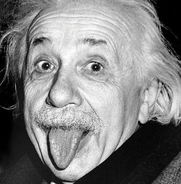 Знаменитая фотография Эйнштейна